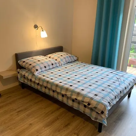 Goscinne - Mati ホームステイ