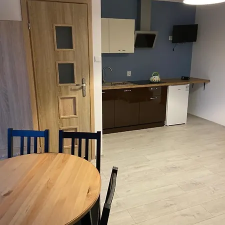 Goscinne - Mati ホームステイ *