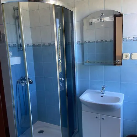 Goscinne - Mati ホームステイ